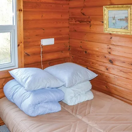 Three-bedroom Holiday In Saby Hébergement de vacances